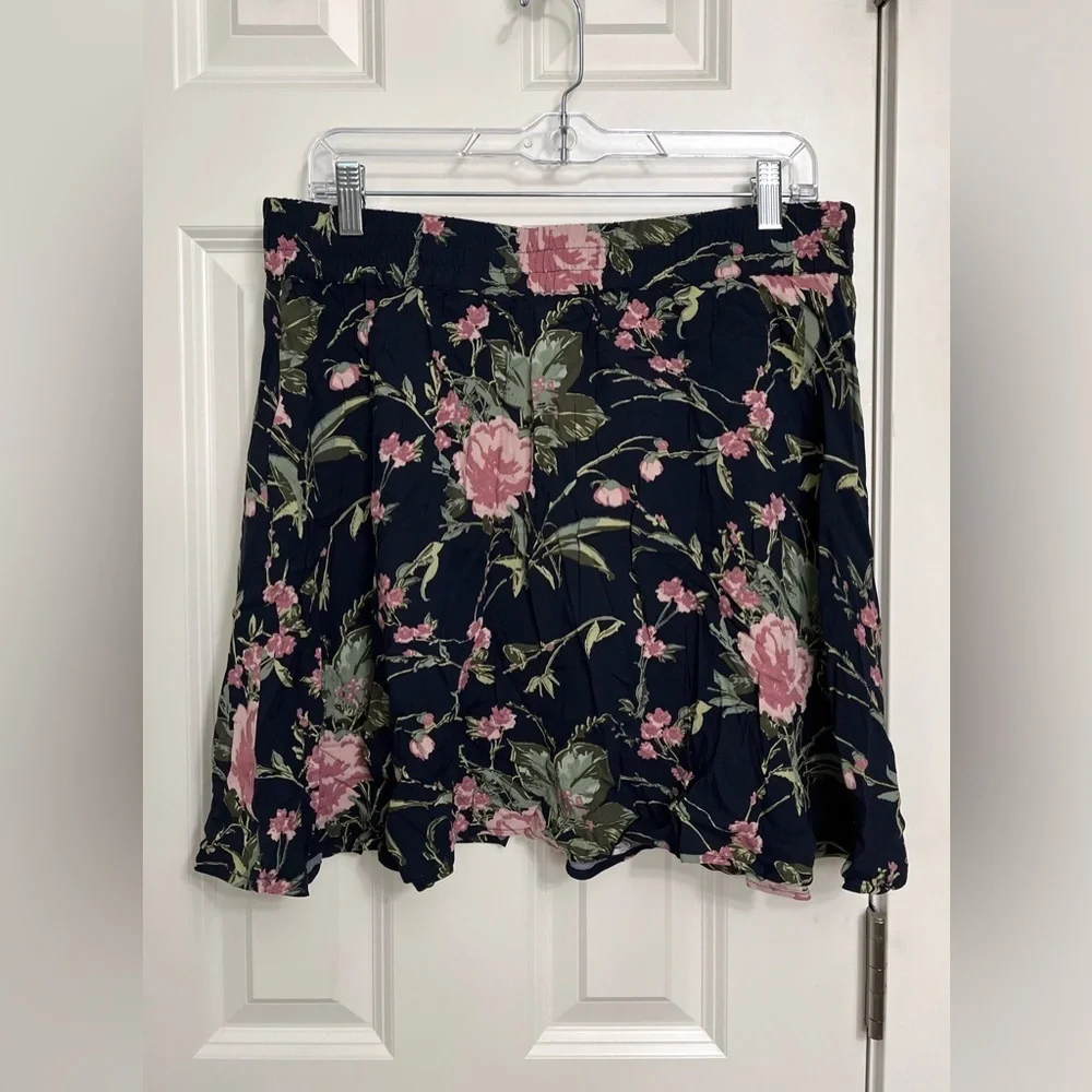 Vero Moda Devora Floral Skirt NWOT